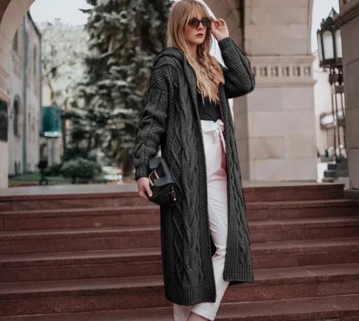 LangStrick – Zeitlose lange Strickjacke