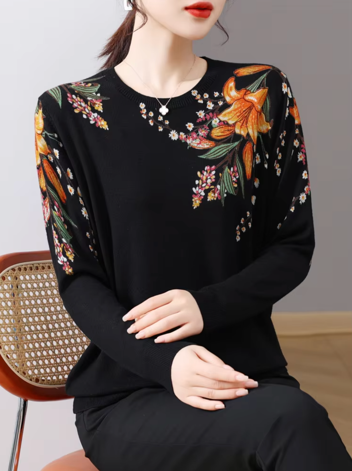 Courtney – Baumwollpullover mit Blumenmuster