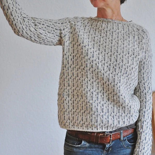 Emelie – Schicker grauer pullover mit u-boot-ausschnitt