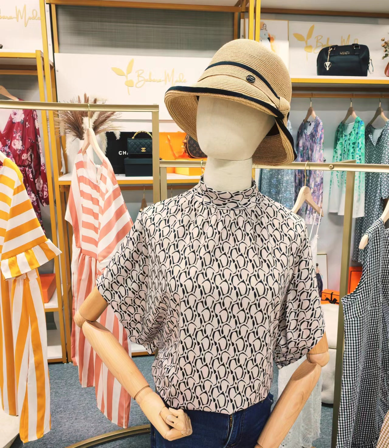 Avril - Retro Print Mock Neck Top