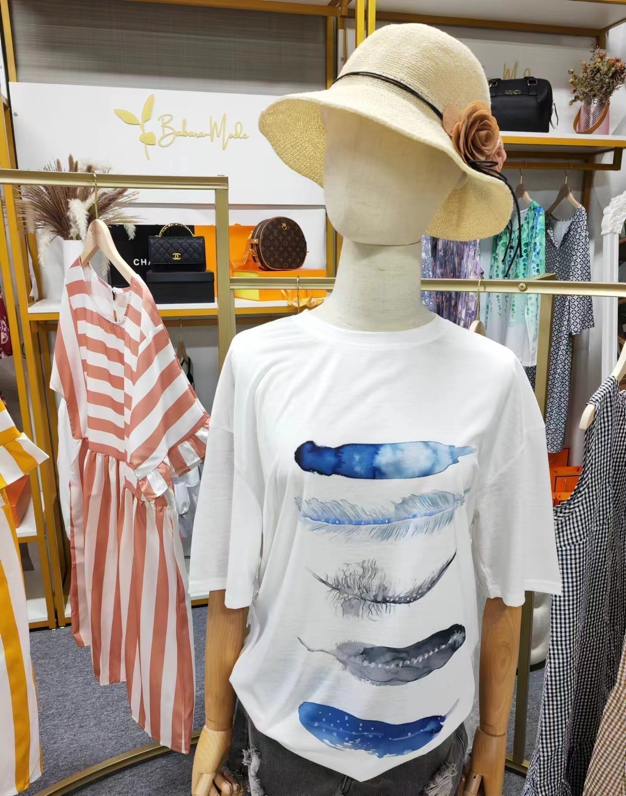 Mercy - Freedom Feather T-Shirt mit kurzen Ärmeln