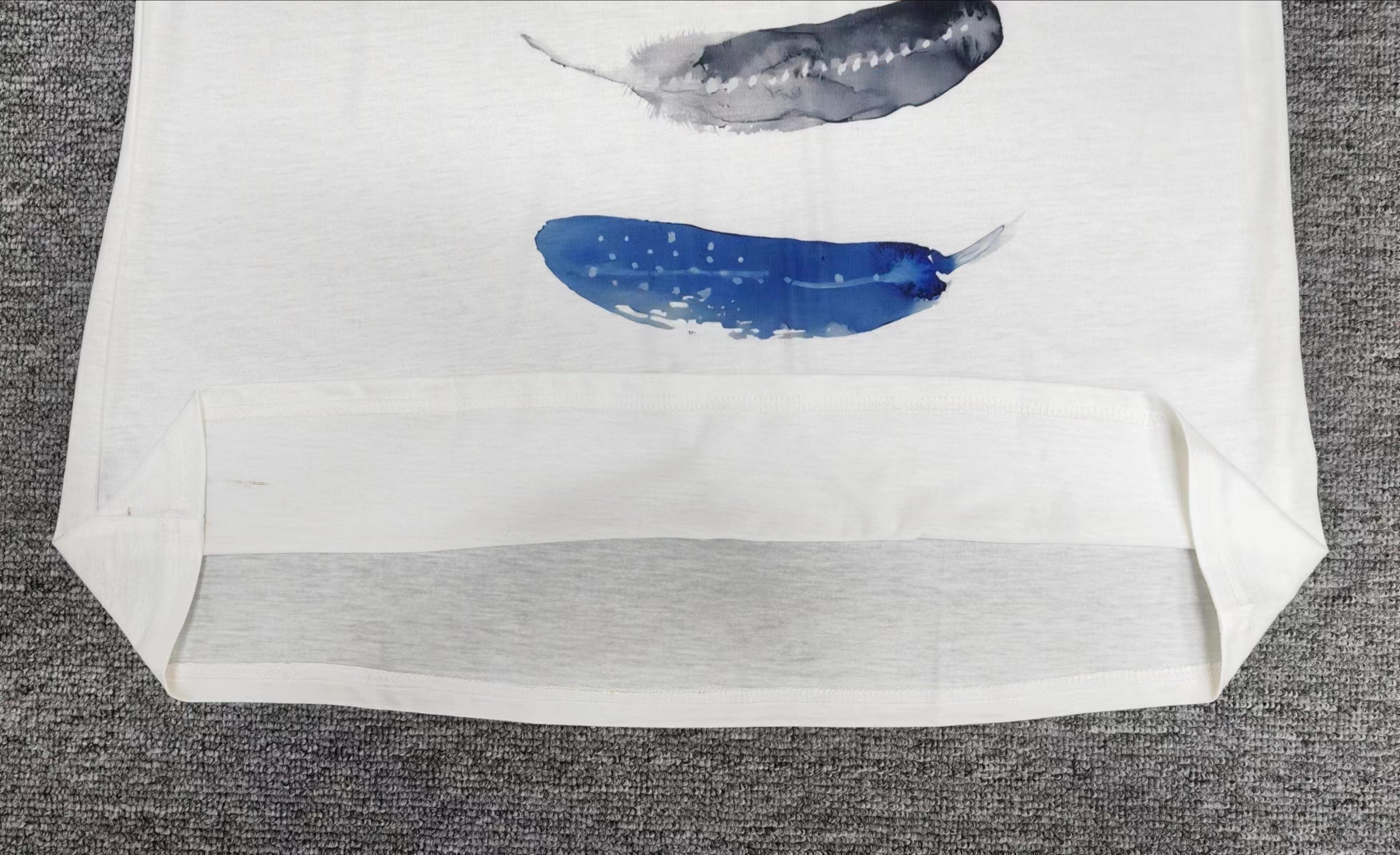 Mercy - Freedom Feather T-Shirt mit kurzen Ärmeln