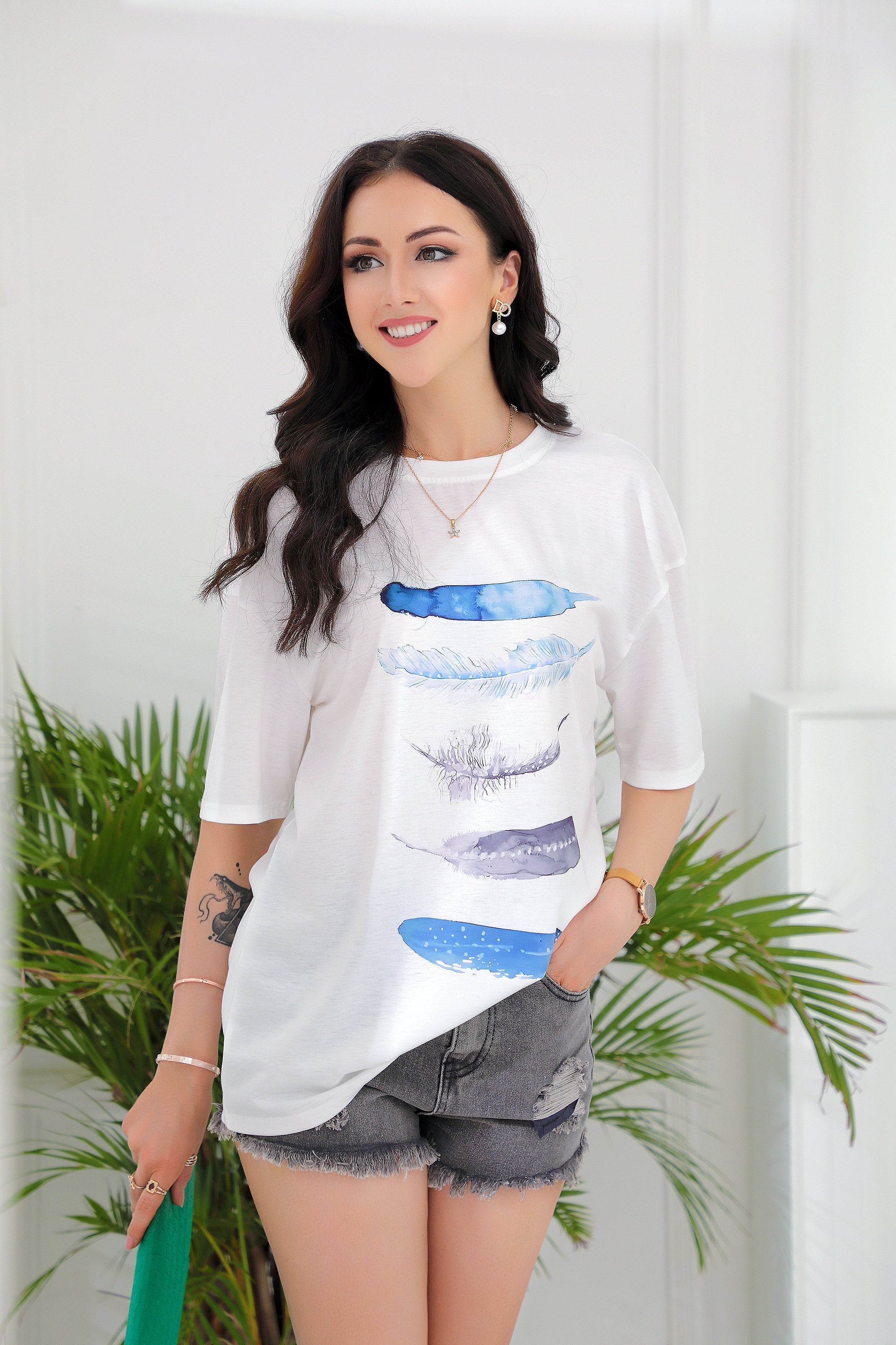 Mercy - Freedom Feather T-Shirt mit kurzen Ärmeln