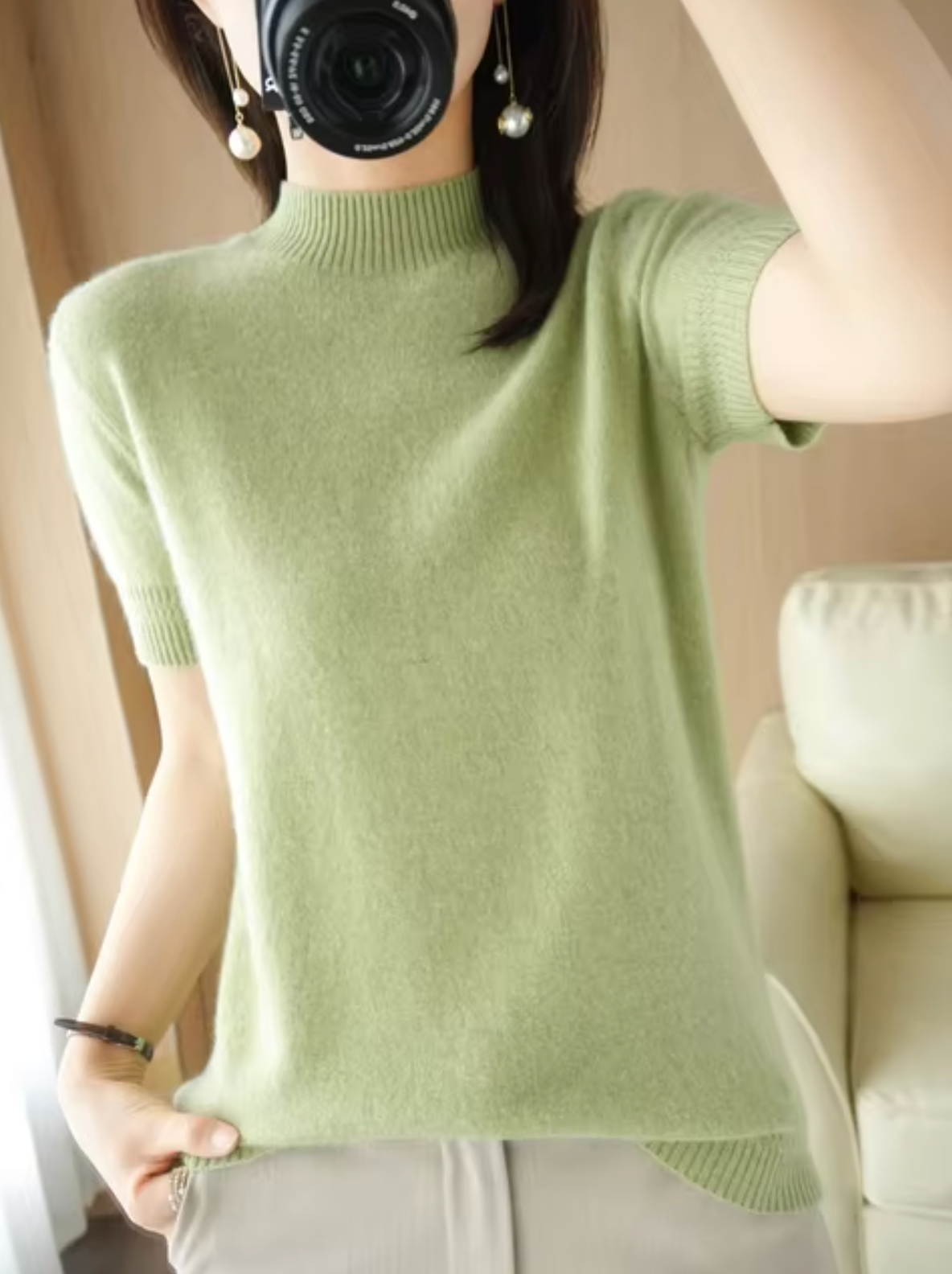 Nancy – Gestrickter Rollkragenpullover mit kurzen Ärmeln