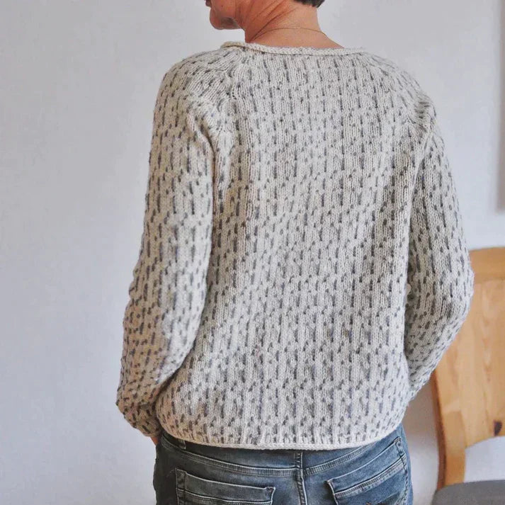 Emelie – Schicker grauer pullover mit u-boot-ausschnitt