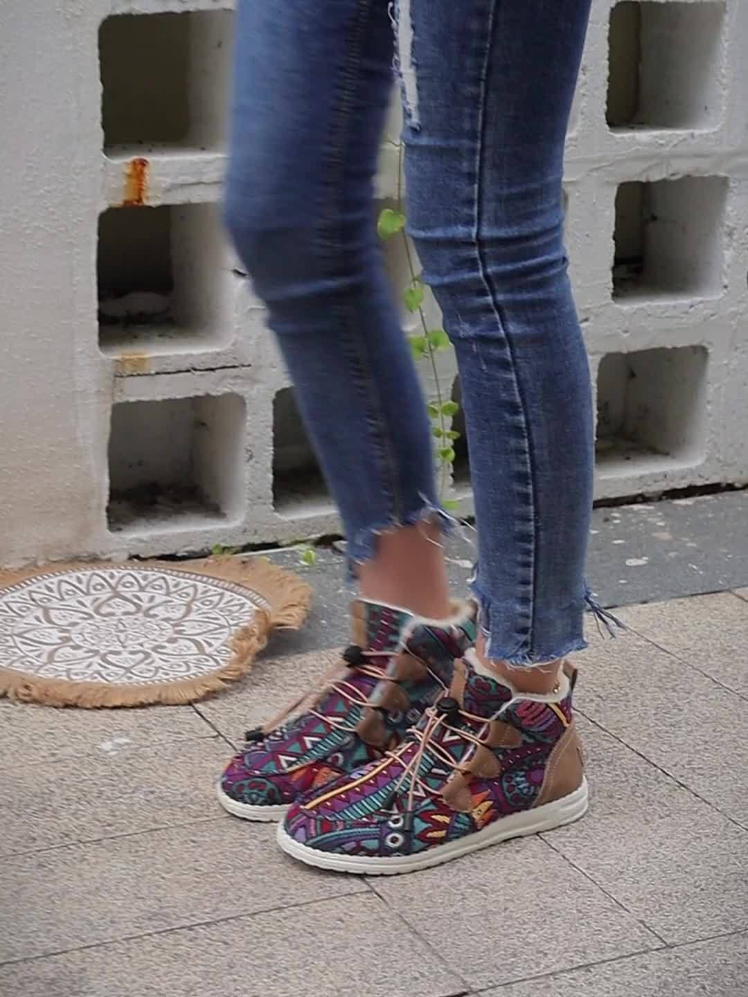Geometrische Slip-On-Schuhe für Damen