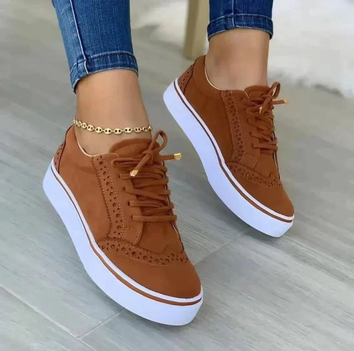 Flache orthopädische Freizeitschuhe - Valerie