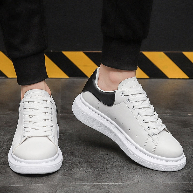 SoleBoost – Flache Turnschuhe mit dicker Sohle