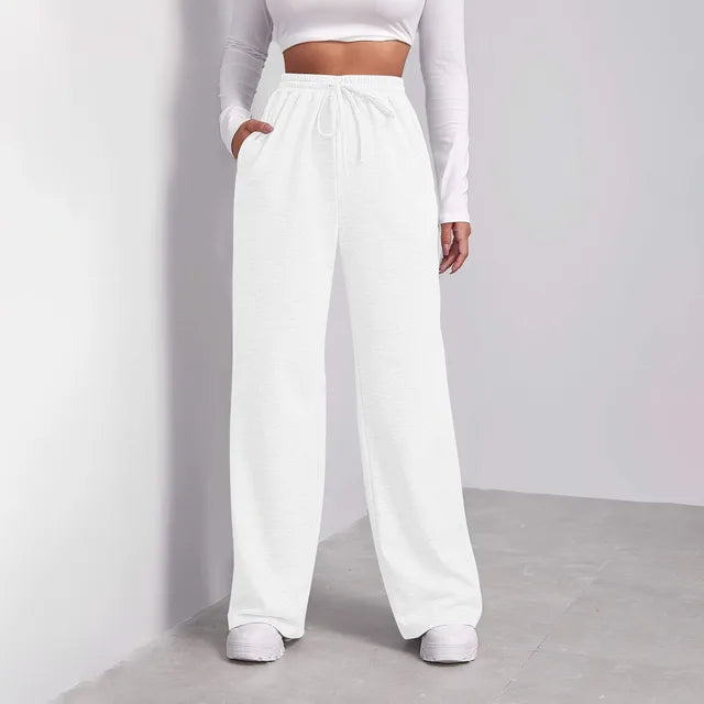 Hallena | Bequeme, gerade geschnittene Jogginghose für Damen