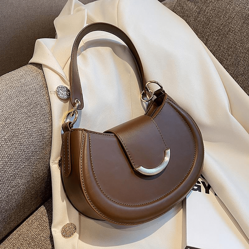 BIA - Halbmond-Schultertasche mit Kette