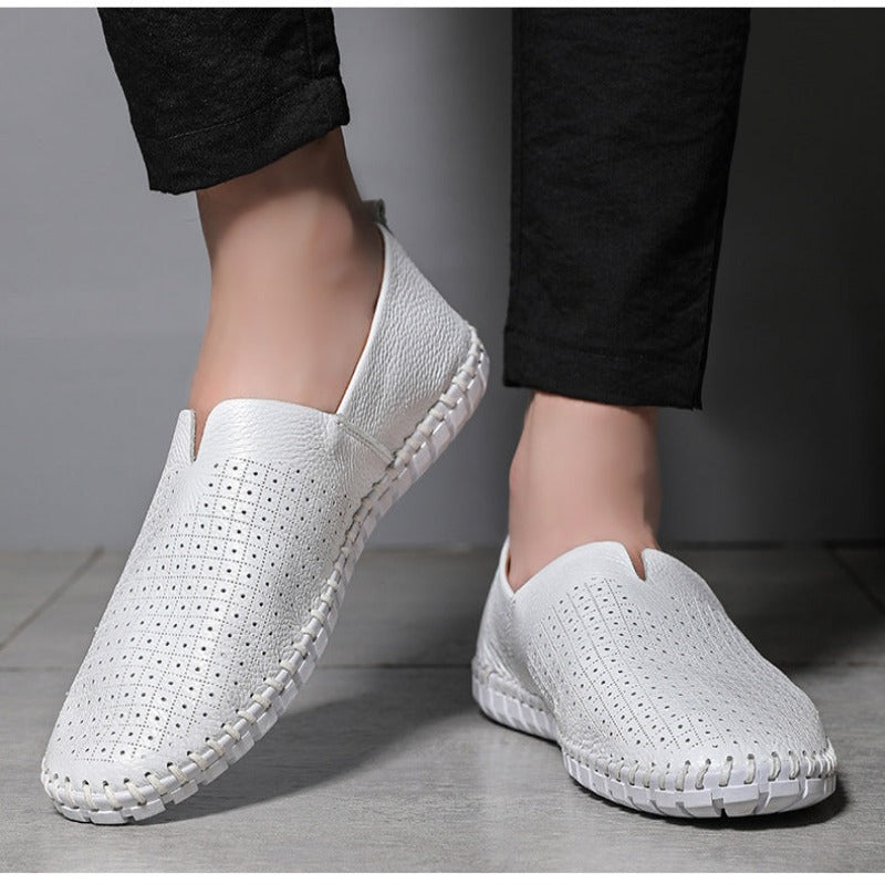 StichSchritt – Herren-Slipper mit Stickerei-Details